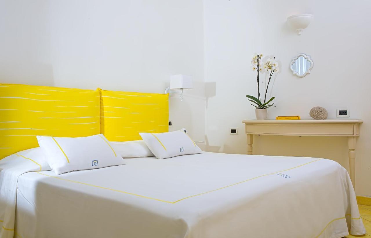 Hotel Relais Maresca Luxury Small & Terrace Restaurant